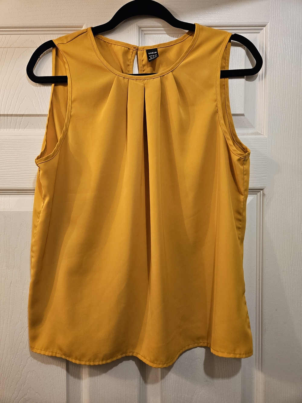 SHEIN Yellow Sleeveless Pleated Blouse